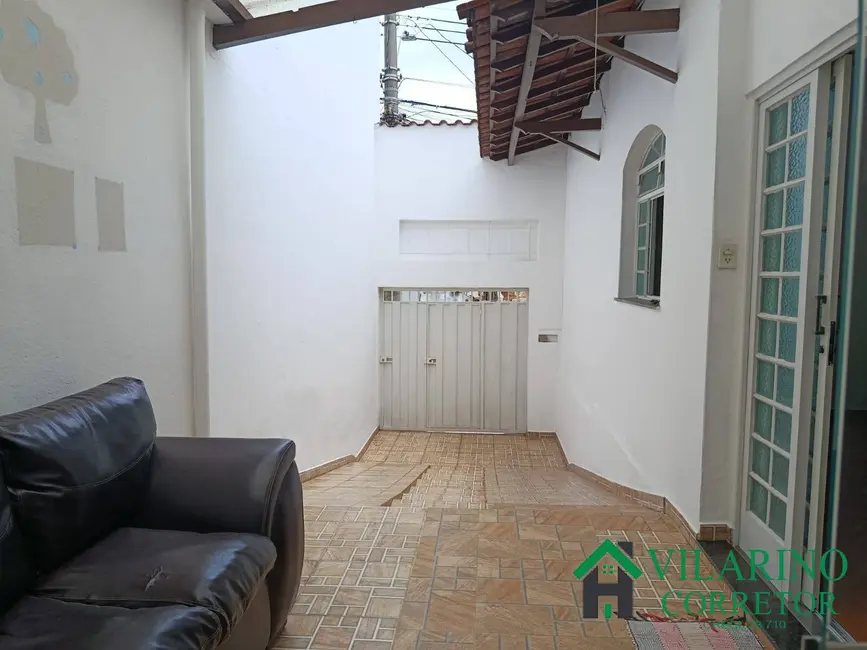 Foto 2 de Casa com 3 quartos à venda, 441m2 em Concórdia, Belo Horizonte - MG