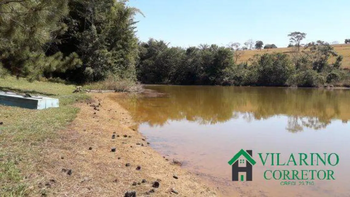 Sítio / Rancho com 2 quartos à venda, 250m2 em Mateus Leme - MG - imagem 1 Foto 1 de Sítio / Rancho com 2 quartos à venda, 250m2 em Mateus Leme - MG