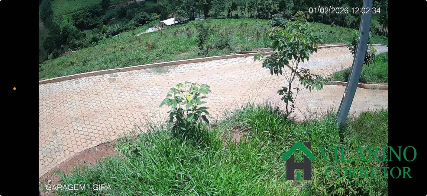 Sítio / Rancho com 2 quartos à venda, 120m2 em Santana Dos Montes - MG - imagem 3 Foto 3 de Sítio / Rancho com 2 quartos à venda, 120m2 em Santana Dos Montes - MG