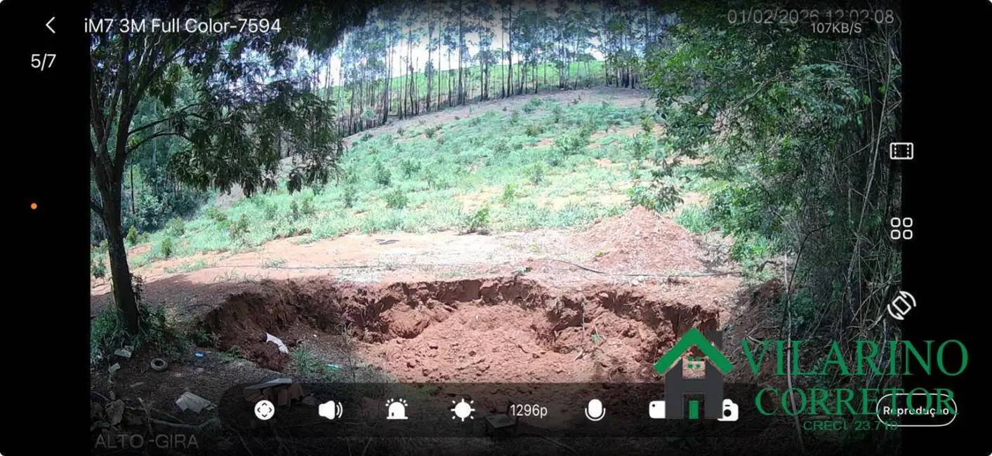 Sítio / Rancho com 2 quartos à venda, 120m2 em Santana Dos Montes - MG - imagem 2 Foto 2 de Sítio / Rancho com 2 quartos à venda, 120m2 em Santana Dos Montes - MG