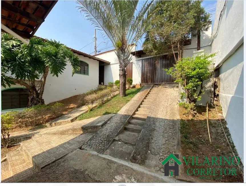 Foto 3 de Casa com 3 quartos à venda, 327m2 em Pedro Leopoldo - MG