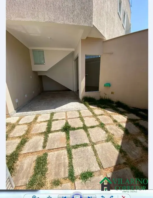 Foto 2 de Casa com 3 quartos à venda, 111m2 em Centro, Pedro Leopoldo - MG