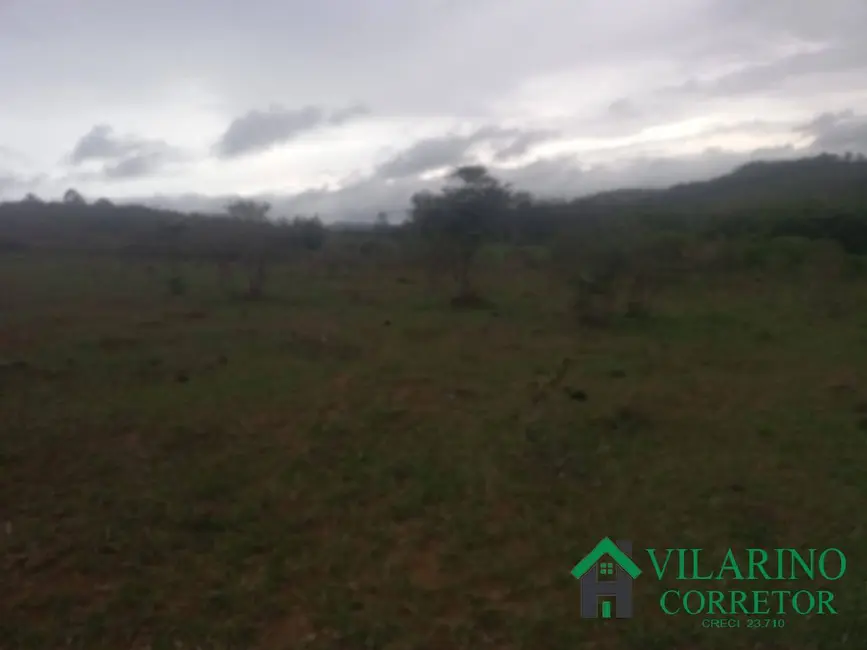 Foto 1 de Terreno / Lote à venda em Passa Tempo - MG