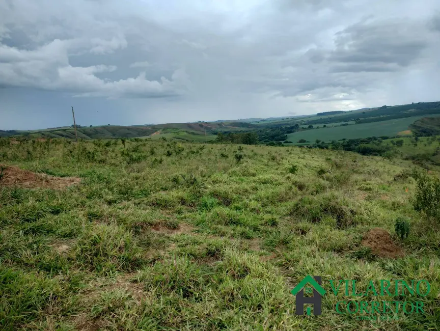 Foto 3 de Fazenda / Haras à venda, 75m2 em Medeiros - MG