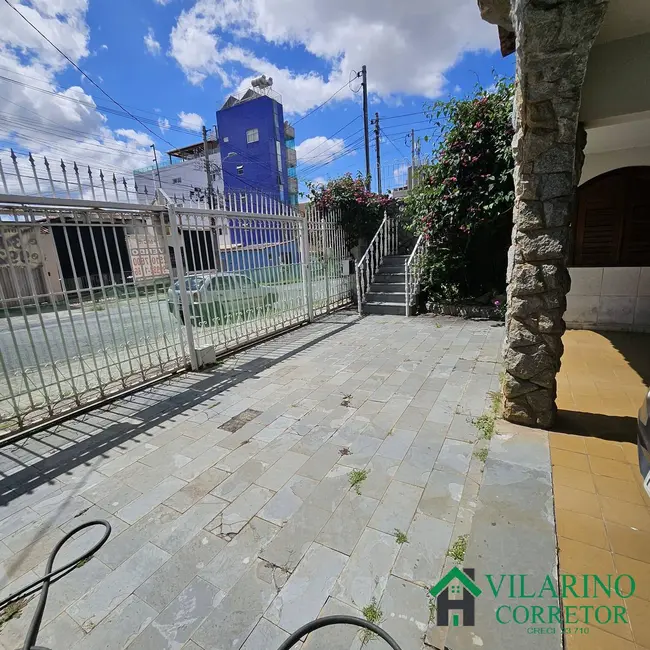 Foto 2 de Casa com 3 quartos à venda, 290m2 em Renascença, Belo Horizonte - MG