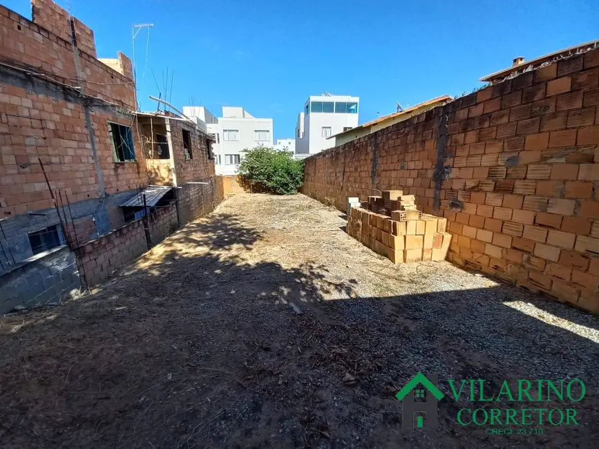 Foto 2 de Terreno / Lote à venda, 210m2 em Contagem - MG