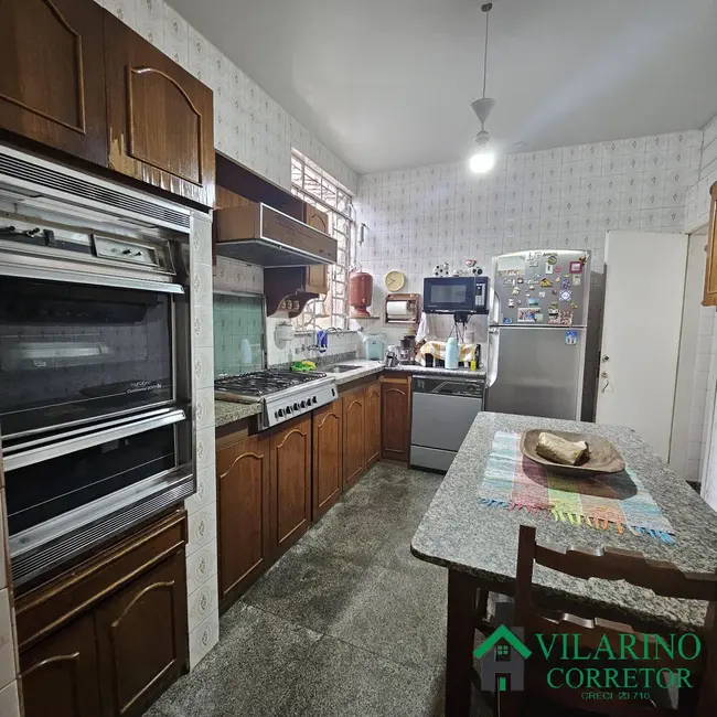 Foto 7 de Casa com 4 quartos à venda, 300m2 em Cachoeirinha, Belo Horizonte - MG