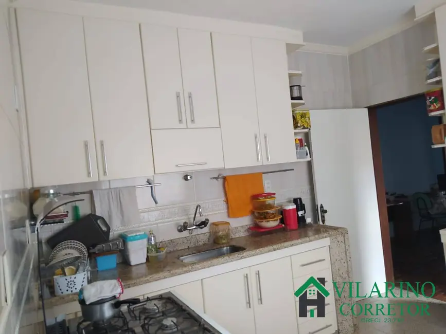 Foto 16 de Casa com 4 quartos à venda, 235m2 em São João Batista (Venda Nova), Belo Horizonte - MG