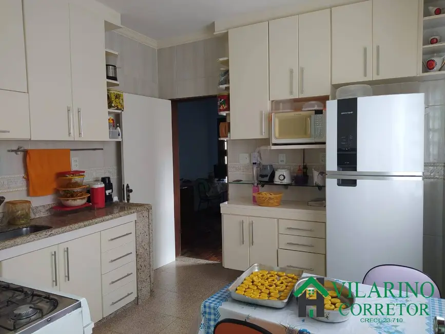 Foto 43 de Casa com 4 quartos à venda, 235m2 em São João Batista (Venda Nova), Belo Horizonte - MG