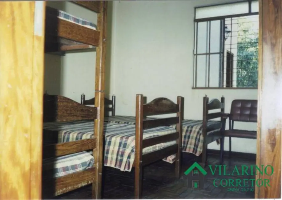 Foto 3 de Sítio / Rancho com 6 quartos à venda, 238m2 em Jardim Recreio Alvorada, Betim - MG