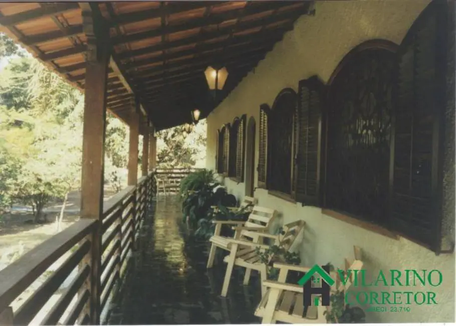 Foto 1 de Sítio / Rancho com 6 quartos à venda, 238m2 em Jardim Recreio Alvorada, Betim - MG