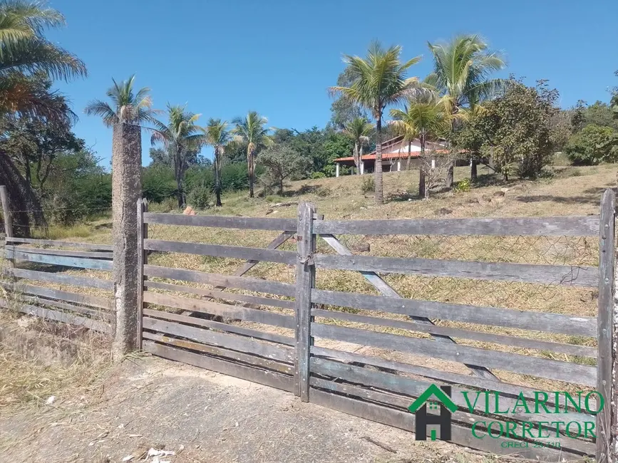Sítio / Rancho com 3 quartos à venda, 180m2 em Esmeraldas - MG - imagem 4 Foto 4 de Sítio / Rancho com 3 quartos à venda, 180m2 em Esmeraldas - MG