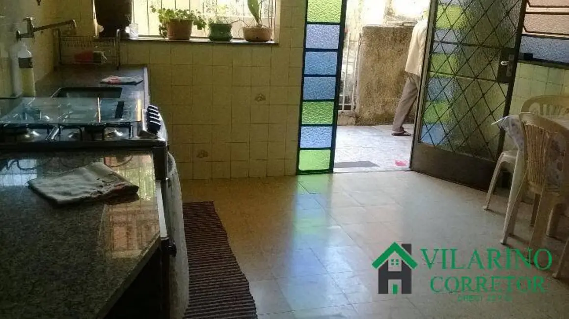 Foto 3 de Casa com 4 quartos à venda, 200m2 em Dom Silvério, Belo Horizonte - MG