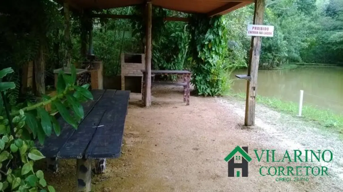 Foto 2 de Sítio / Rancho com 5 quartos à venda, 340m2 em Taquaracu De Minas - MG