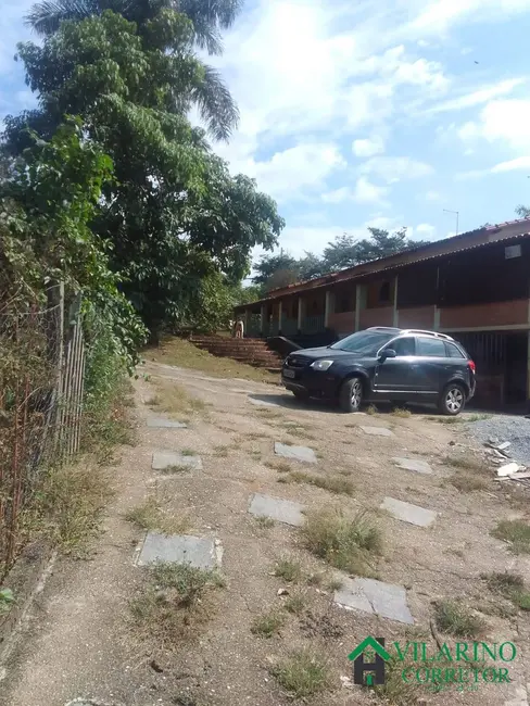 Foto 2 de Casa com 4 quartos à venda, 250m2 em Fazendinha do Barão, Santa Luzia - MG
