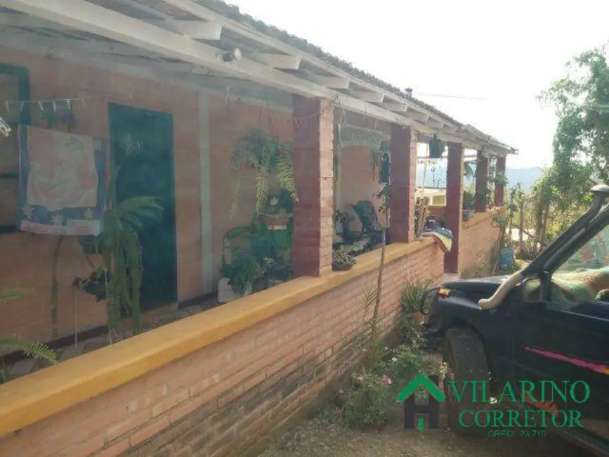 Casa com 3 quartos à venda, 20m2 em Arraial Velho, Sabara - MG - imagem 3 Foto 3 de Casa com 3 quartos à venda, 20m2 em Arraial Velho, Sabara - MG
