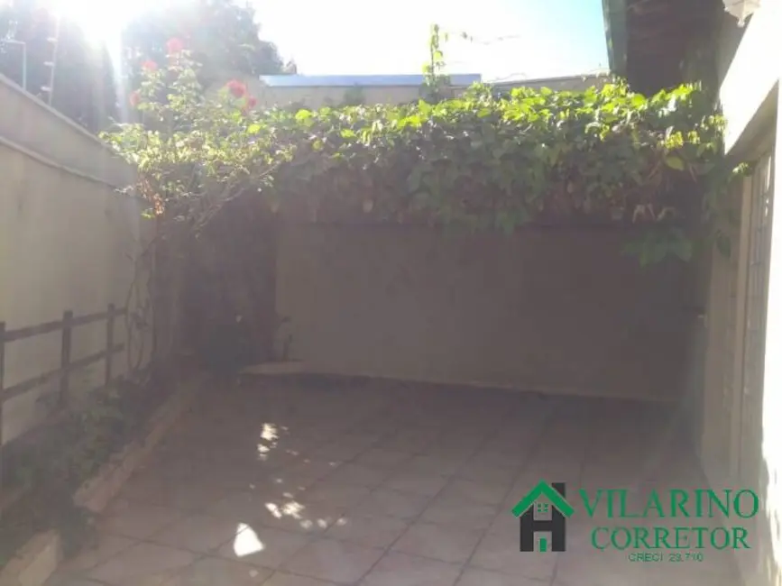 Casa com 3 quartos à venda, 240m2 em Quinta Boa Esperança, Uberaba - MG - imagem 3 Foto 3 de Casa com 3 quartos à venda, 240m2 em Quinta Boa Esperança, Uberaba - MG