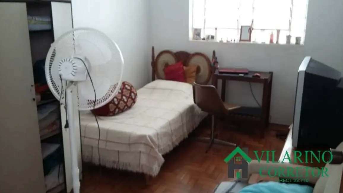 Casa com 7 quartos à venda, 250m2 em Santo Antônio, Belo Horizonte - MG - imagem 6 Foto 6 de Casa com 7 quartos à venda, 250m2 em Santo Antônio, Belo Horizonte - MG