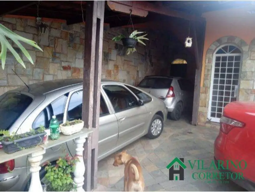Casa com 4 quartos à venda, 190m2 em Floramar, Belo Horizonte - MG - imagem 7 Foto 7 de Casa com 4 quartos à venda, 190m2 em Floramar, Belo Horizonte - MG