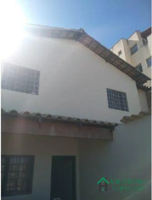 Foto 1 de Casa com 2 quartos à venda, 120m2 em Contagem - MG