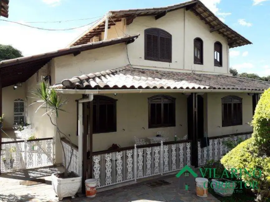Foto 2 de Casa com 5 quartos à venda, 400m2 em Sao Jose Da Lapa - MG