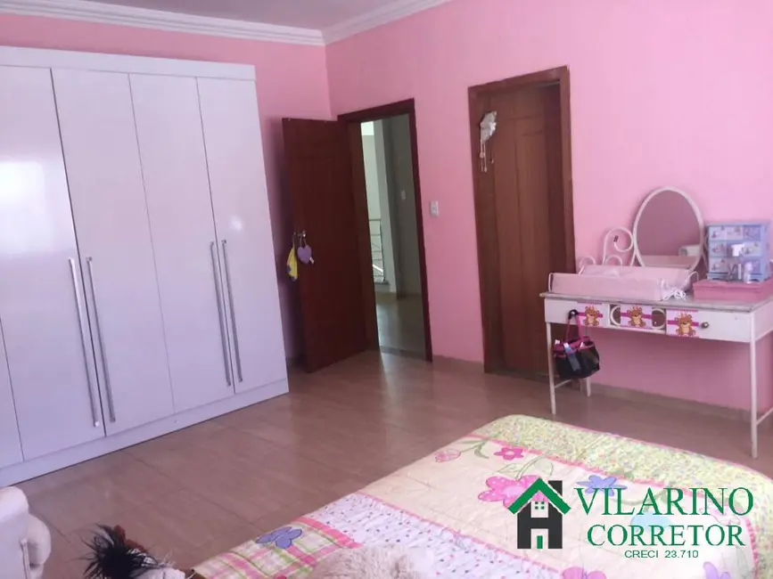 Foto 4 de Casa com 4 quartos à venda e para alugar, 329m2 em Guanhaes - MG