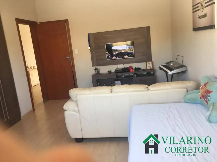 Foto 7 de Casa com 4 quartos à venda e para alugar, 329m2 em Guanhaes - MG