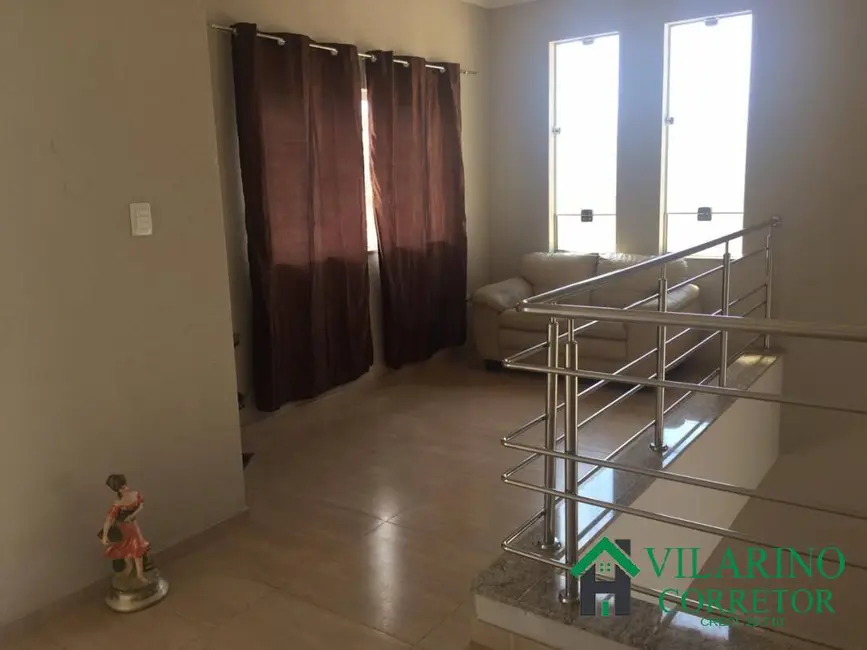 Foto 8 de Casa com 4 quartos à venda e para alugar, 329m2 em Guanhaes - MG