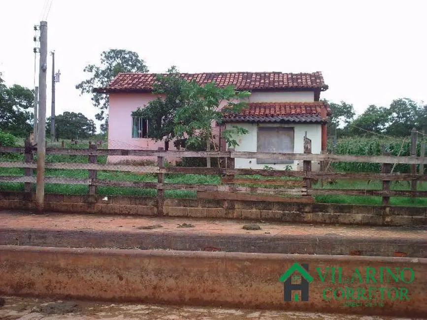 Foto 2 de Fazenda / Haras com 4 quartos à venda, 180m2 em Caetanopolis - MG