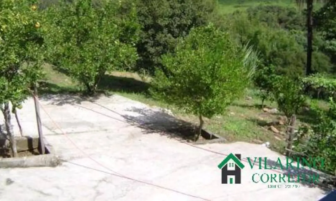 Sítio / Rancho com 3 quartos à venda, 280m2 em Pedro Leopoldo - MG - imagem 4 Foto 4 de Sítio / Rancho com 3 quartos à venda, 280m2 em Pedro Leopoldo - MG