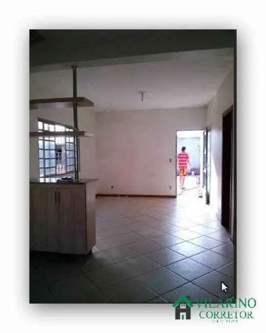 Foto 3 de Casa com 2 quartos à venda, 360m2 em Contagem - MG