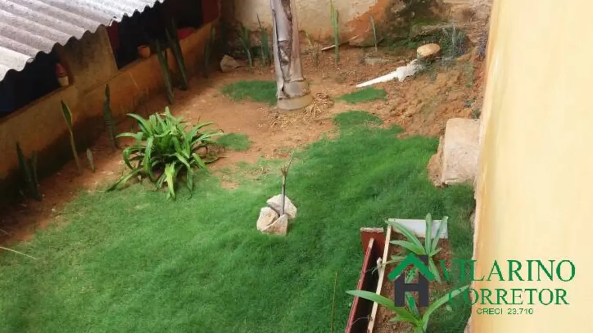 Foto 2 de Casa com 4 quartos à venda, 300m2 em Nova Suíssa, Belo Horizonte - MG