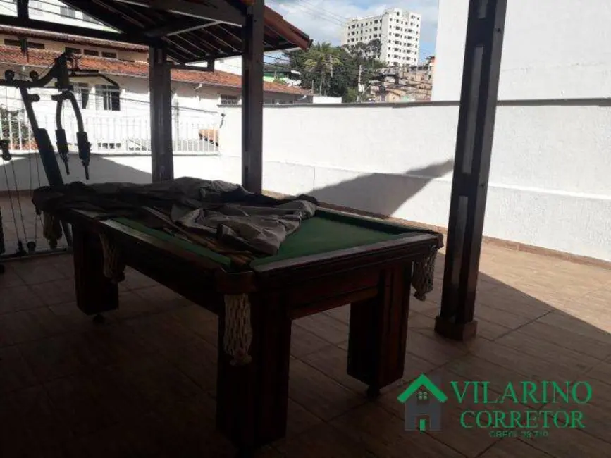 Casa com 7 quartos à venda, 240m2 em Esplanada, Belo Horizonte - MG - imagem 6 Foto 6 de Casa com 7 quartos à venda, 240m2 em Esplanada, Belo Horizonte - MG