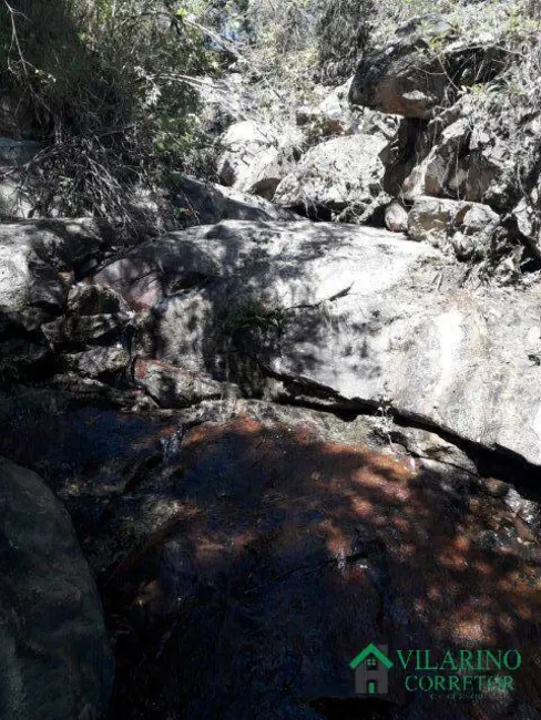 Foto 18 de Chácara à venda, 10m2 em Caete - MG