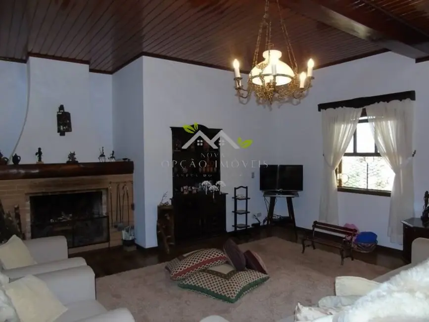 Foto 7 de Casa com 4 quartos à venda, 370m2 em Campos Do Jordao - SP