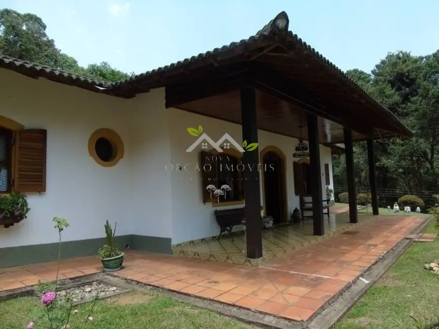 Foto 3 de Casa com 4 quartos à venda, 370m2 em Campos Do Jordao - SP