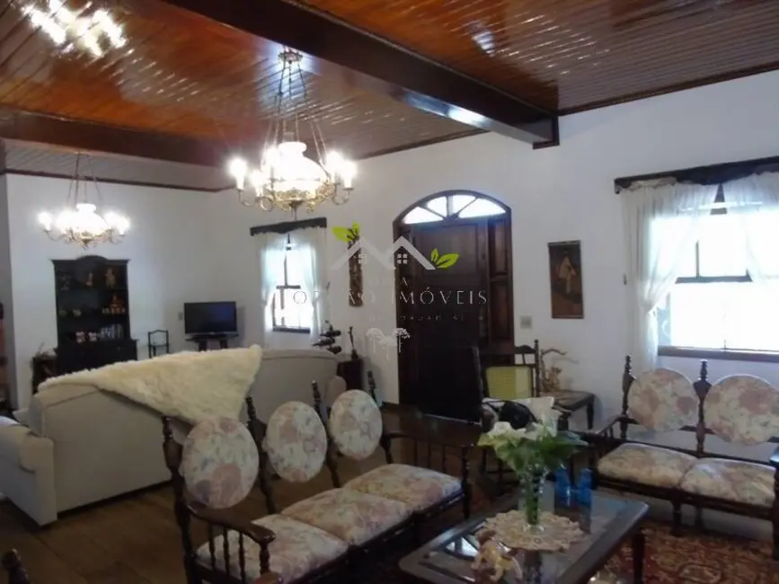 Foto 4 de Casa com 4 quartos à venda, 370m2 em Campos Do Jordao - SP