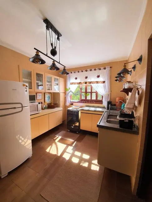 Apartamento com 3 quartos à venda, 141m2 em Campos Do Jordao - SP - imagem 9 Foto 9 de Apartamento com 3 quartos à venda, 141m2 em Campos Do Jordao - SP