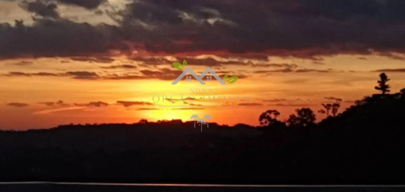 Foto 6 de Casa com 4 quartos à venda, 257m2 em Campos Do Jordao - SP