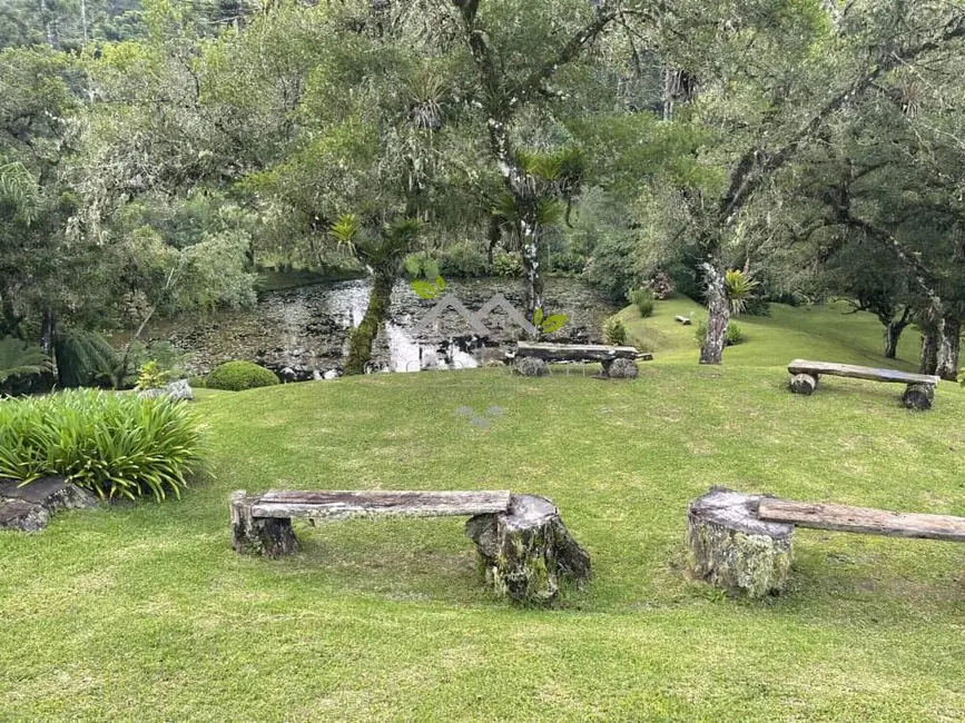 Foto 8 de Casa com 2 quartos à venda, 320m2 em Campos Do Jordao - SP