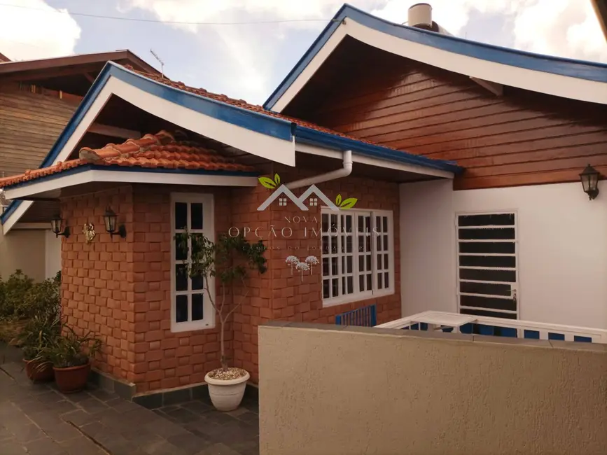 Foto 1 de Casa com 5 quartos à venda, 130m2 em Campos Do Jordao - SP