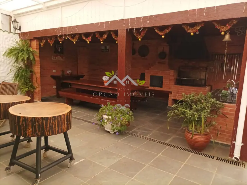 Foto 5 de Casa com 5 quartos à venda, 130m2 em Campos Do Jordao - SP