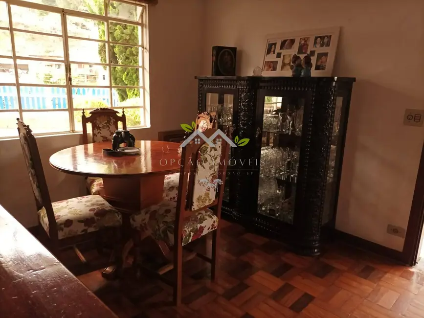 Foto 9 de Casa com 5 quartos à venda, 130m2 em Campos Do Jordao - SP