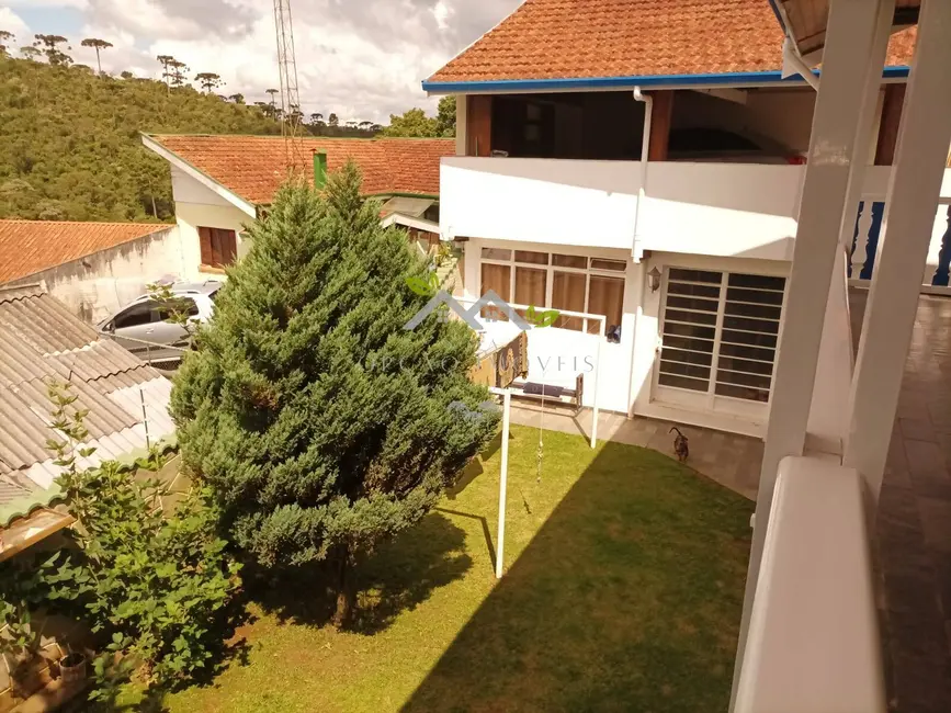 Foto 4 de Casa com 5 quartos à venda, 130m2 em Campos Do Jordao - SP