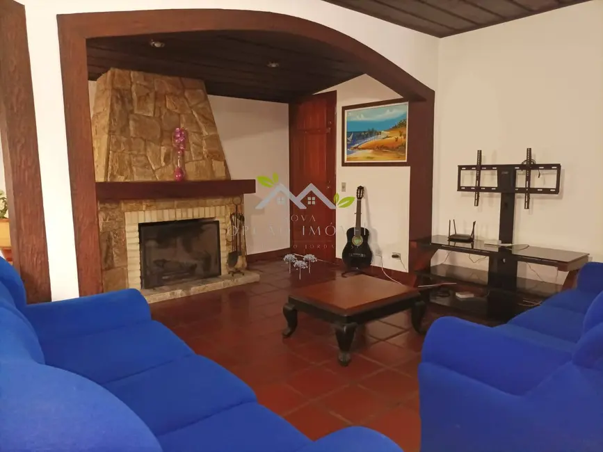 Foto 7 de Casa com 5 quartos à venda, 130m2 em Campos Do Jordao - SP