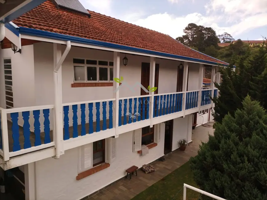 Foto 2 de Casa com 5 quartos à venda, 130m2 em Campos Do Jordao - SP