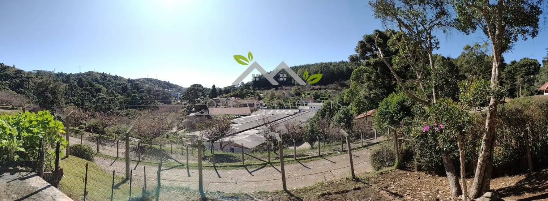 Foto 3 de Casa com 2 quartos à venda, 160m2 em Campos Do Jordao - SP