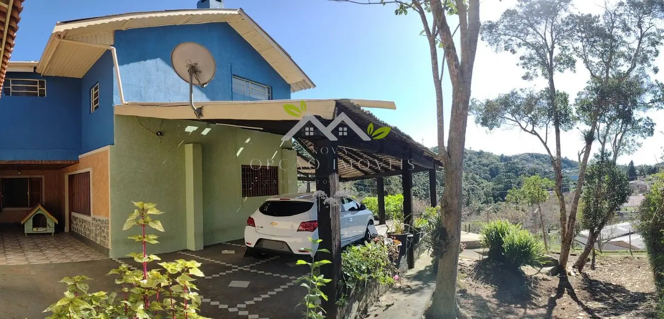 Foto 1 de Casa com 2 quartos à venda, 160m2 em Campos Do Jordao - SP