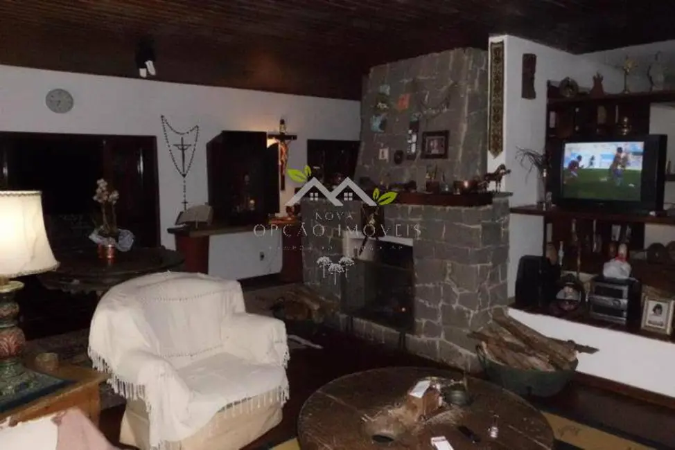 Foto 4 de Casa com 4 quartos à venda, 375m2 em Campos Do Jordao - SP