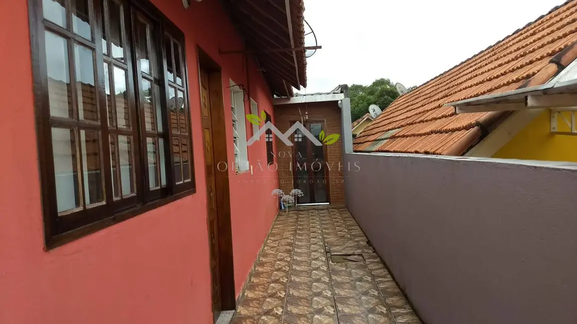 Casa com 2 quartos à venda, 45m2 em Campos Do Jordao - SP - imagem 4 Foto 4 de Casa com 2 quartos à venda, 45m2 em Campos Do Jordao - SP